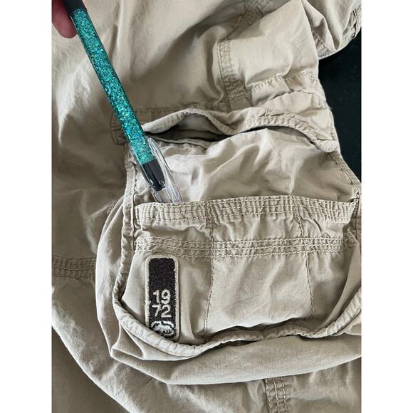 Ecko Unltd khaki cargo shorts 100% cotton mens 40 - Picture 6 of 10